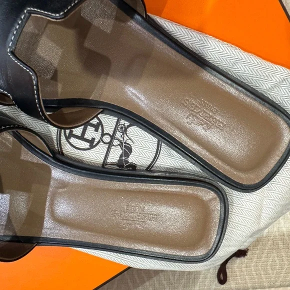 Hermes Oran Black Sandals - Picture 3 of 6